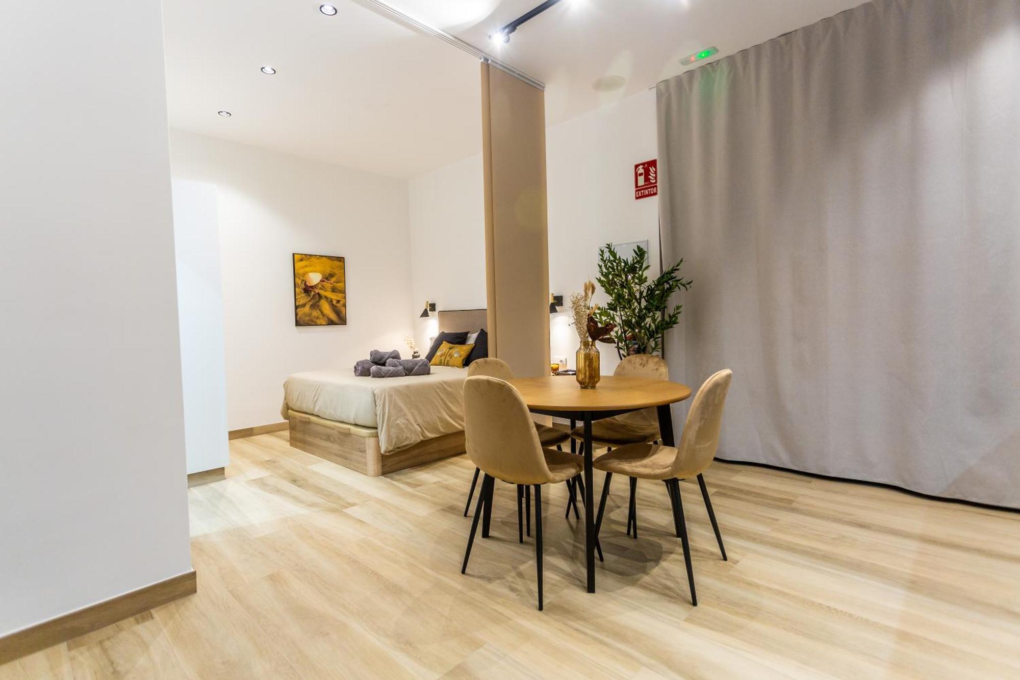 Suite Deluxe Valencia - Aiora Apartments Экстерьер фото